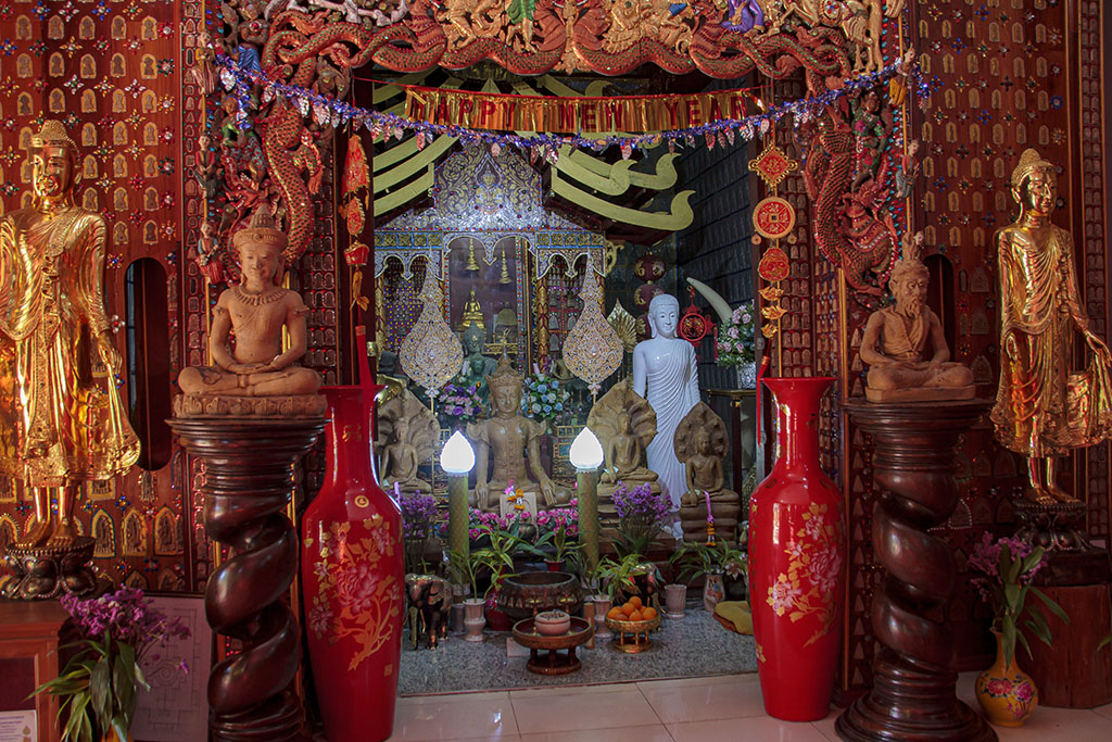 Wat Mae Chedi, Lode Engelen