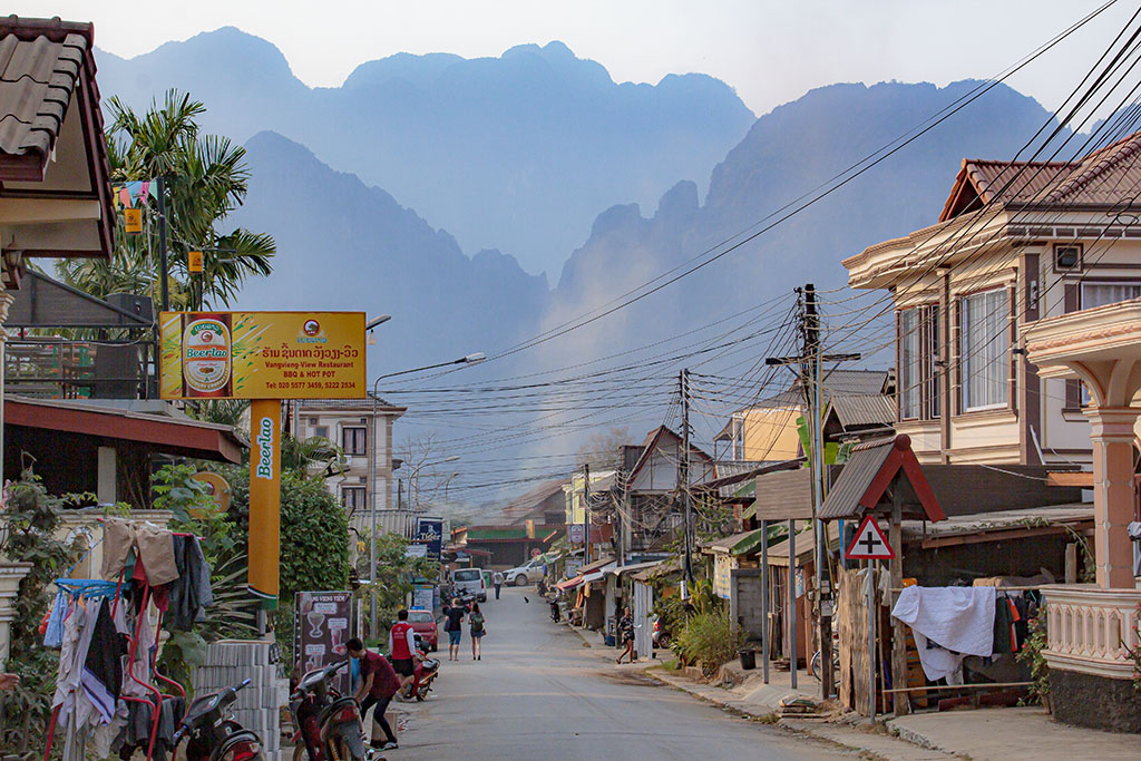 Vang Vieng, Lode Engelen