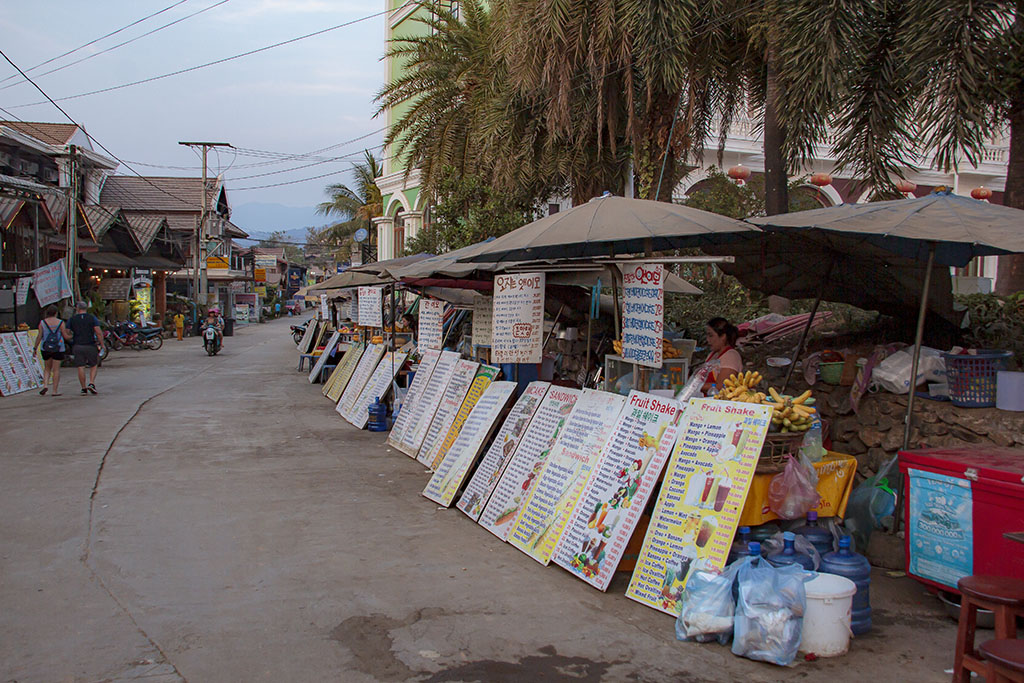 Vang Vieng, Lode Engelen