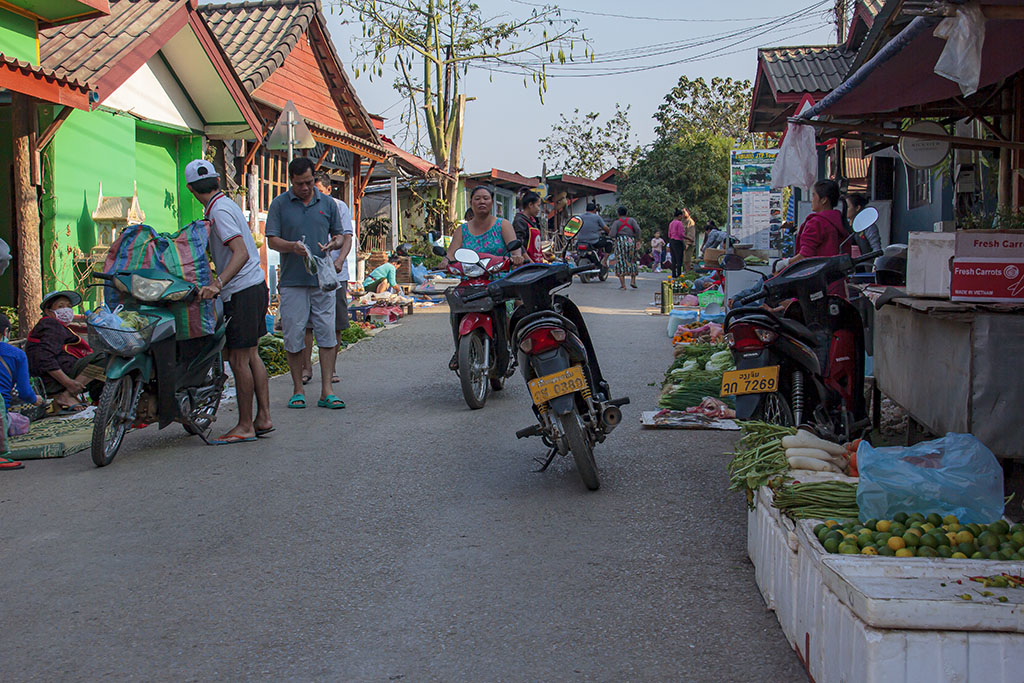 Vang Vieng, Lode Engelen