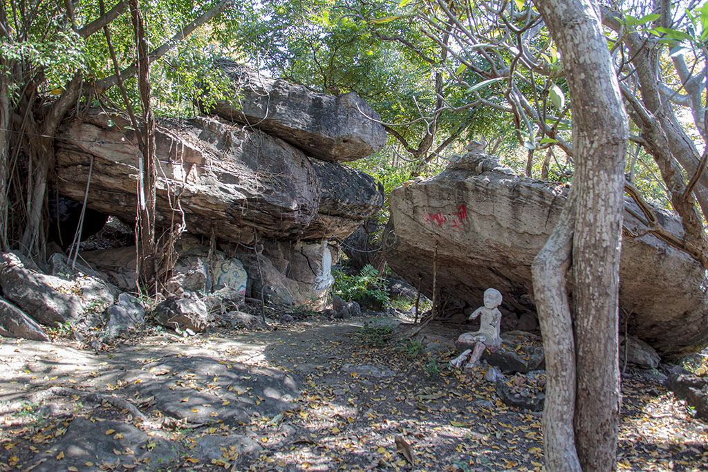 Wat Sila At Phu Phra