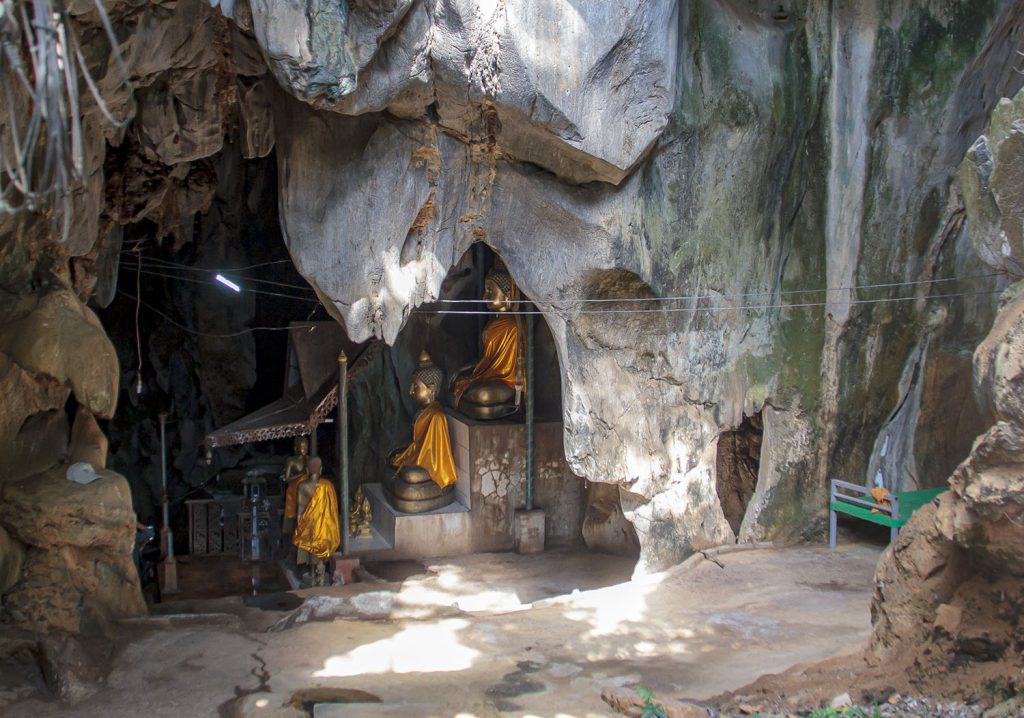 Wat Tham Suk Kasem Sawan