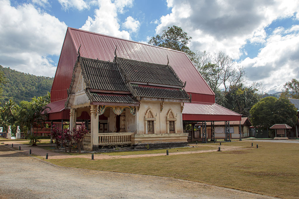 Wat Poe Chai Na phueng