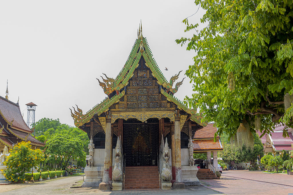 Wat Buak Krok Luang