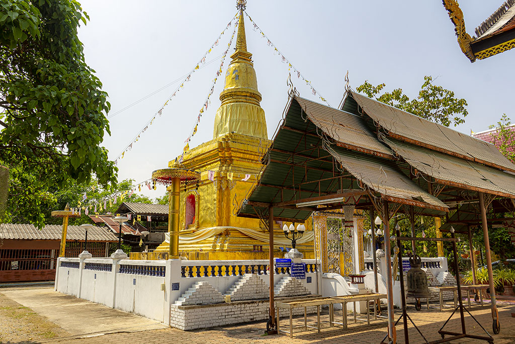 Wat Buak Krok Luang