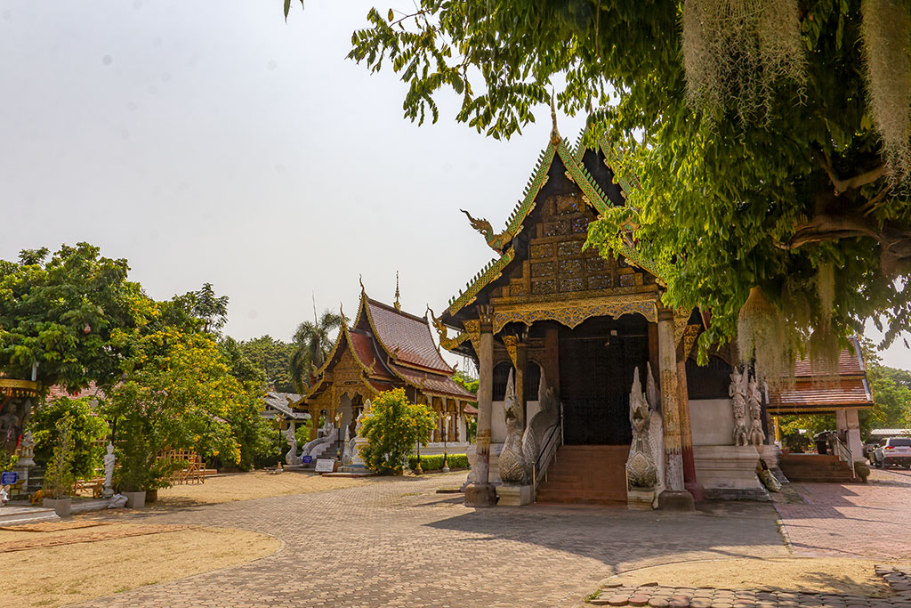 Wat Buak Krok Luang