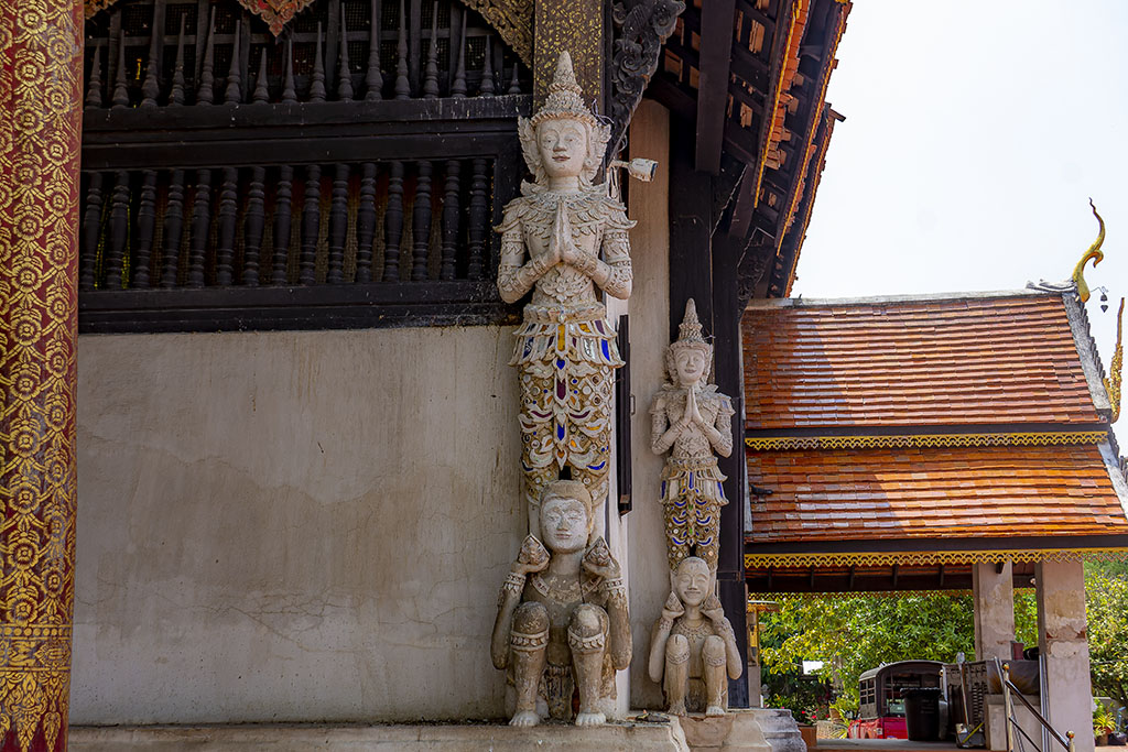 Wat Buak Krok Luang