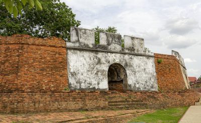 Pom Phet