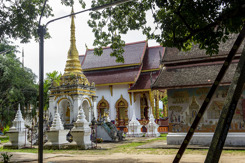 Wat Tha Kham